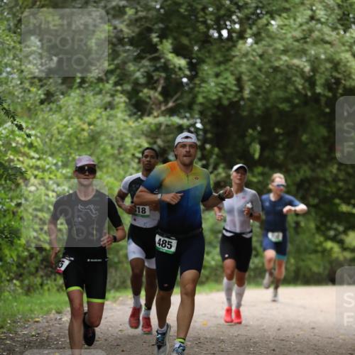 30.08.2026 - Elbe Triathlon Hamburg Antke Förster http://msf.ph/oto/10097713 30.08.2026 10:36:22 Laufen 18, 485 meine-sportfotos.de