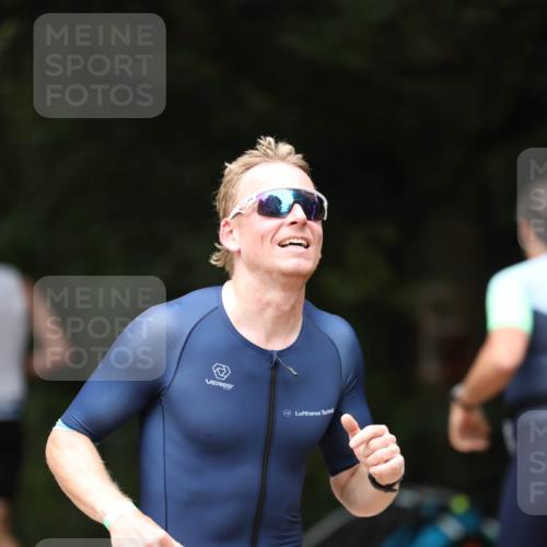 30.08.2026 - Elbe Triathlon Hamburg Antke Förster http://msf.ph/oto/10097735 30.08.2026 10:36:30 Laufen 502 meine-sportfotos.de