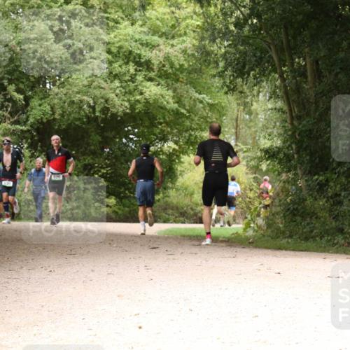 30.08.2026 - Elbe Triathlon Hamburg Antke Förster http://msf.ph/oto/10098472 30.08.2026 10:46:54 Laufen 520, 620 meine-sportfotos.de