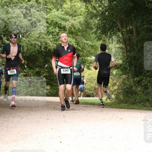 30.08.2026 - Elbe Triathlon Hamburg Antke Förster http://msf.ph/oto/10098478 30.08.2026 10:46:59 Laufen 520, 620, 503 meine-sportfotos.de