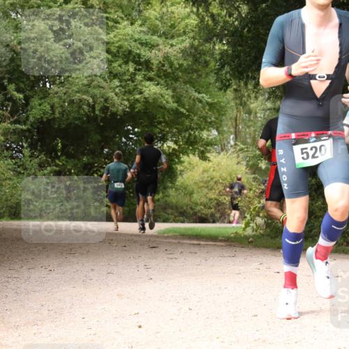 30.08.2026 - Elbe Triathlon Hamburg Antke Förster http://msf.ph/oto/10098486 30.08.2026 10:47:02 Laufen 520 meine-sportfotos.de