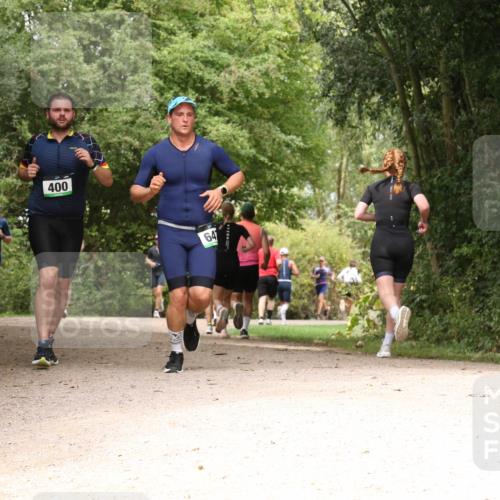 30.08.2026 - Elbe Triathlon Hamburg Antke Förster http://msf.ph/oto/10098496 30.08.2026 10:47:21 Laufen 400, 64 meine-sportfotos.de