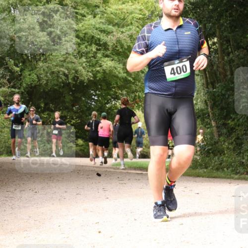 30.08.2026 - Elbe Triathlon Hamburg Antke Förster http://msf.ph/oto/10098498 30.08.2026 10:47:24 Laufen 650, 400 meine-sportfotos.de