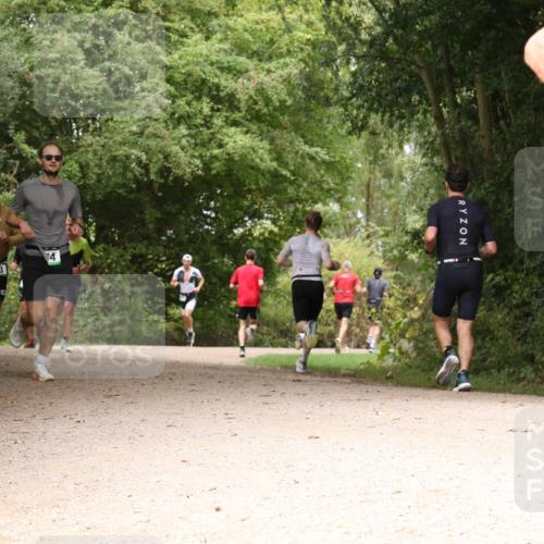 30.08.2026 - Elbe Triathlon Hamburg Antke Förster http://msf.ph/oto/10098538 30.08.2026 10:47:41 Laufen 443, 5 meine-sportfotos.de