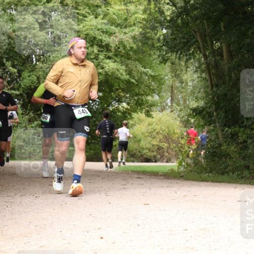 30.08.2026 - Elbe Triathlon Hamburg Antke Förster http://msf.ph/oto/10098546 30.08.2026 10:47:45 Laufen 636, 580, 443 meine-sportfotos.de