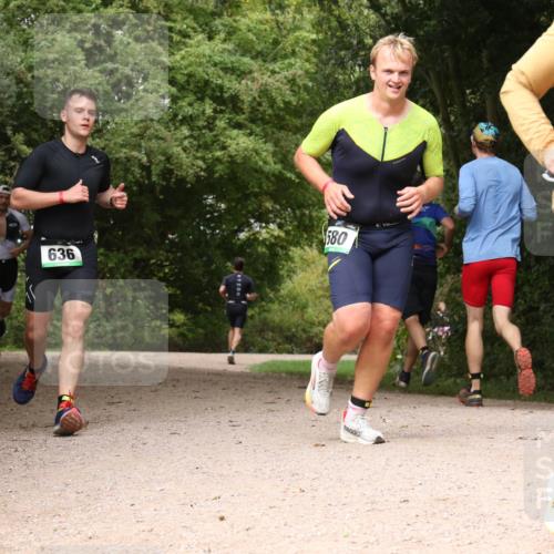 30.08.2026 - Elbe Triathlon Hamburg Antke Förster http://msf.ph/oto/10098554 30.08.2026 10:47:48 Laufen 636, 580, 443 meine-sportfotos.de