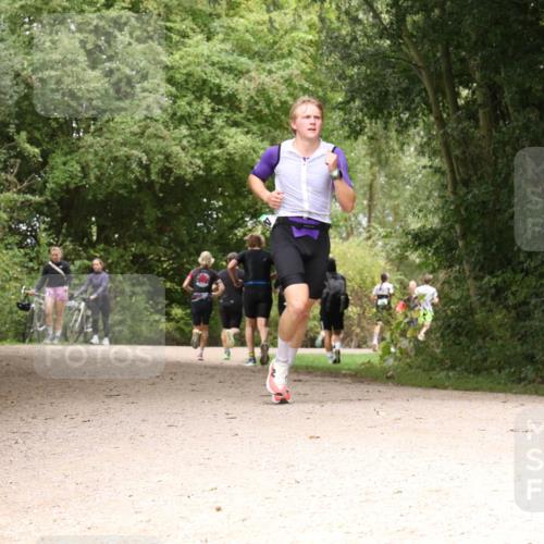 30.08.2026 - Elbe Triathlon Hamburg Antke Förster http://msf.ph/oto/10098574 30.08.2026 10:48:08 Laufen  meine-sportfotos.de