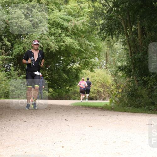 30.08.2026 - Elbe Triathlon Hamburg Antke Förster http://msf.ph/oto/10098582 30.08.2026 10:48:21 Laufen  meine-sportfotos.de