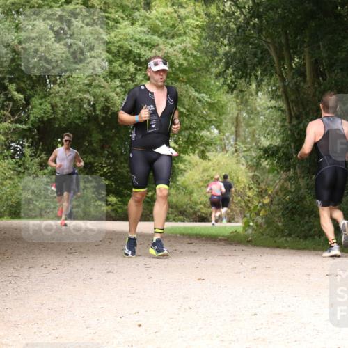 30.08.2026 - Elbe Triathlon Hamburg Antke Förster http://msf.ph/oto/10098584 30.08.2026 10:48:22 Laufen  meine-sportfotos.de