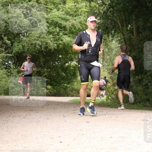 30.08.2026 - Elbe Triathlon Hamburg Antke Förster http://msf.ph/oto/10098586 30.08.2026 10:48:23 Laufen  meine-sportfotos.de