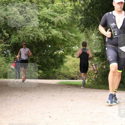 30.08.2026 - Elbe Triathlon Hamburg Antke Förster http://msf.ph/oto/10098588 30.08.2026 10:48:24 Laufen  meine-sportfotos.de