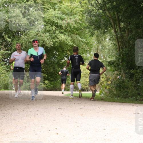 30.08.2026 - Elbe Triathlon Hamburg Antke Förster http://msf.ph/oto/10098670 30.08.2026 10:49:12 Laufen  meine-sportfotos.de