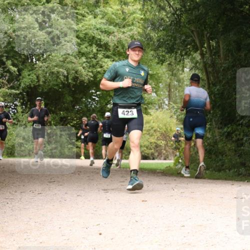 30.08.2026 - Elbe Triathlon Hamburg Antke Förster http://msf.ph/oto/10098704 30.08.2026 10:49:37 Laufen 429, 379, 423 meine-sportfotos.de