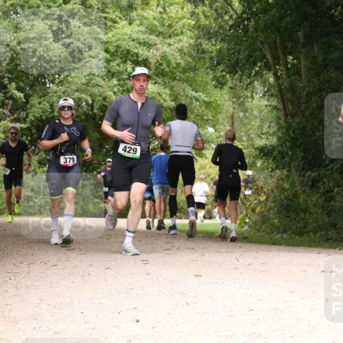 30.08.2026 - Elbe Triathlon Hamburg Antke Förster http://msf.ph/oto/10098716 30.08.2026 10:49:43 Laufen 429, 379 meine-sportfotos.de