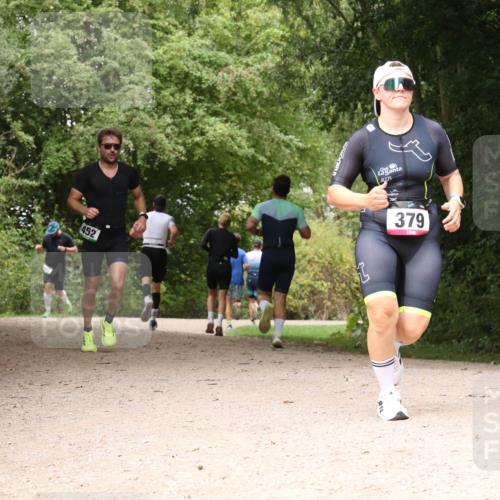 30.08.2026 - Elbe Triathlon Hamburg Antke Förster http://msf.ph/oto/10098724 30.08.2026 10:49:46 Laufen 452, 379 meine-sportfotos.de