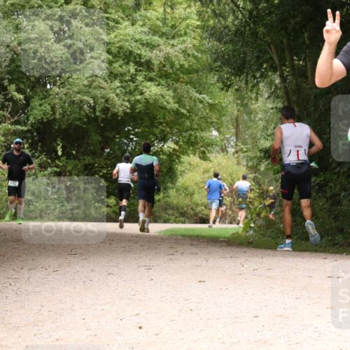 30.08.2026 - Elbe Triathlon Hamburg Antke Förster http://msf.ph/oto/10098730 30.08.2026 10:49:49 Laufen 585, 452 meine-sportfotos.de