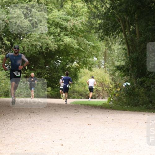 30.08.2026 - Elbe Triathlon Hamburg Antke Förster http://msf.ph/oto/10098746 30.08.2026 10:49:58 Laufen 36 meine-sportfotos.de