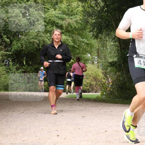 30.08.2026 - Elbe Triathlon Hamburg Antke Förster http://msf.ph/oto/10098766 30.08.2026 10:50:10 Laufen 417 meine-sportfotos.de