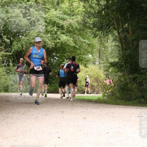 30.08.2026 - Elbe Triathlon Hamburg Antke Förster http://msf.ph/oto/10098772 30.08.2026 10:50:20 Laufen 260 meine-sportfotos.de