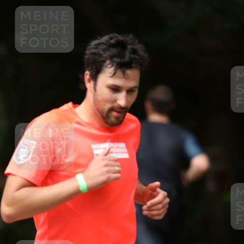 30.08.2026 - Elbe Triathlon Hamburg Antke Förster http://msf.ph/oto/10098777 30.08.2026 10:46:54 Laufen 451 meine-sportfotos.de