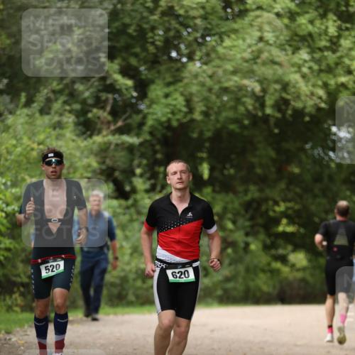 30.08.2026 - Elbe Triathlon Hamburg Antke Förster http://msf.ph/oto/10098779 30.08.2026 10:46:58 Laufen 520, 620 meine-sportfotos.de