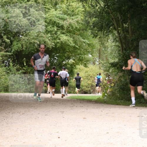30.08.2026 - Elbe Triathlon Hamburg Antke Förster http://msf.ph/oto/10098782 30.08.2026 10:50:24 Laufen 1816 meine-sportfotos.de