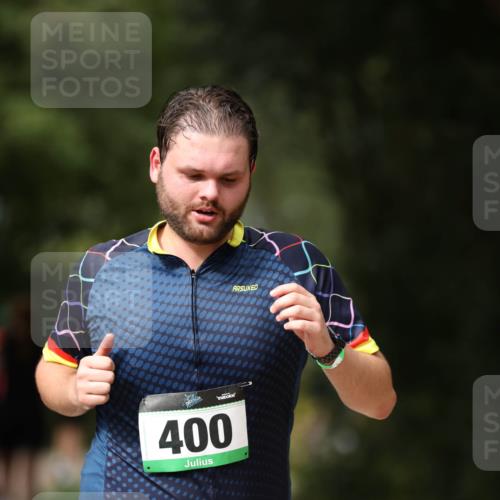 30.08.2026 - Elbe Triathlon Hamburg Antke Förster http://msf.ph/oto/10098805 30.08.2026 10:47:25 Laufen 400 meine-sportfotos.de