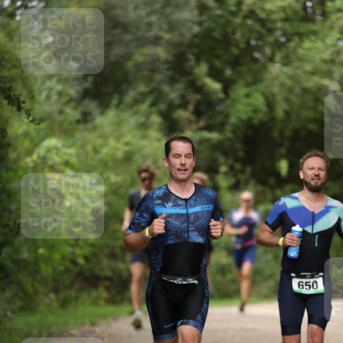 30.08.2026 - Elbe Triathlon Hamburg Antke Förster http://msf.ph/oto/10098811 30.08.2026 10:47:28 Laufen 650 meine-sportfotos.de