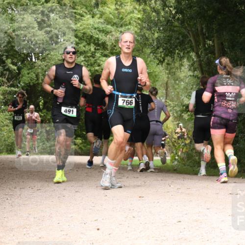 30.08.2026 - Elbe Triathlon Hamburg Antke Förster http://msf.ph/oto/10098820 30.08.2026 10:50:44 Laufen 791, 491, 766 meine-sportfotos.de