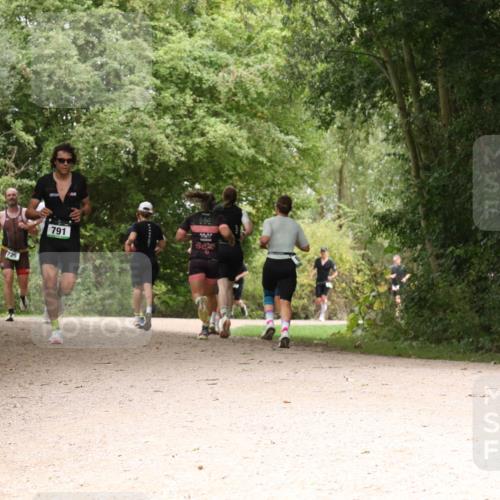 30.08.2026 - Elbe Triathlon Hamburg Antke Förster http://msf.ph/oto/10098830 30.08.2026 10:50:47 Laufen 1000, 791 meine-sportfotos.de