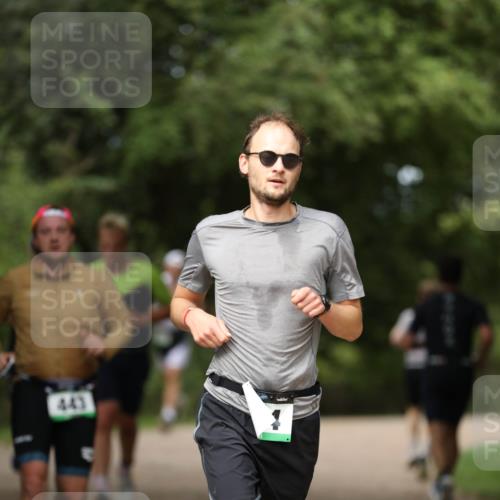 30.08.2026 - Elbe Triathlon Hamburg Antke Förster http://msf.ph/oto/10098847 30.08.2026 10:47:44 Laufen 443 meine-sportfotos.de