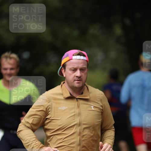 30.08.2026 - Elbe Triathlon Hamburg Antke Förster http://msf.ph/oto/10098857 30.08.2026 10:47:47 Laufen 443, 5 meine-sportfotos.de