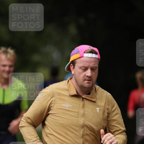 30.08.2026 - Elbe Triathlon Hamburg Antke Förster http://msf.ph/oto/10098859 30.08.2026 10:47:48 Laufen 443 meine-sportfotos.de