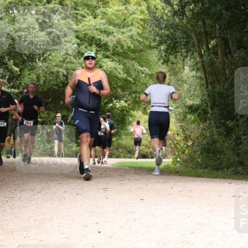 30.08.2026 - Elbe Triathlon Hamburg Antke Förster http://msf.ph/oto/10098860 30.08.2026 10:51:01 Laufen 263, 457 meine-sportfotos.de