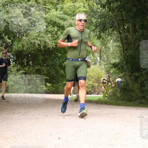 30.08.2026 - Elbe Triathlon Hamburg Antke Förster http://msf.ph/oto/10098882 30.08.2026 10:51:08 Laufen  meine-sportfotos.de