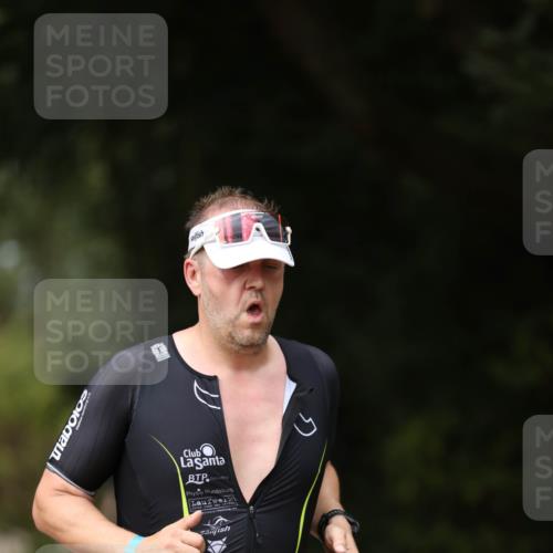 30.08.2026 - Elbe Triathlon Hamburg Antke Förster http://msf.ph/oto/10098895 30.08.2026 10:48:25 Laufen  meine-sportfotos.de