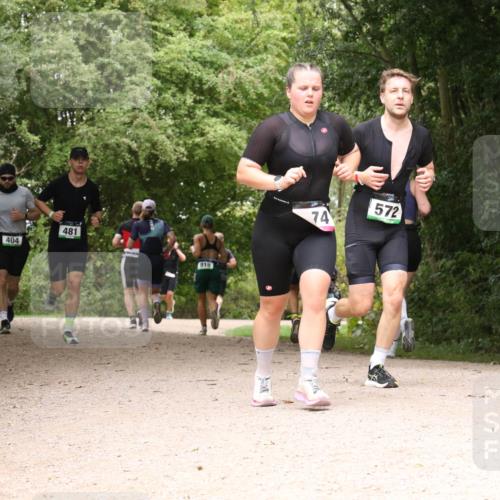 30.08.2026 - Elbe Triathlon Hamburg Antke Förster http://msf.ph/oto/10098904 30.08.2026 10:51:47 Laufen 404, 481, 818, 74, 572 meine-sportfotos.de