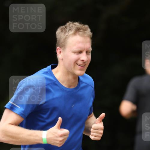 30.08.2026 - Elbe Triathlon Hamburg Antke Förster http://msf.ph/oto/10098957 30.08.2026 10:49:01 Laufen 446 meine-sportfotos.de