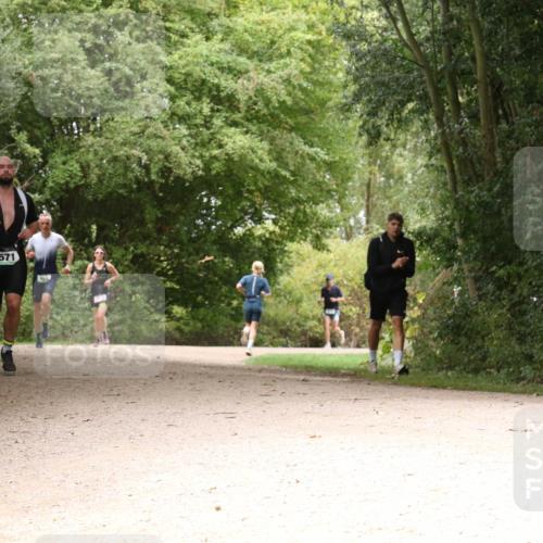 30.08.2026 - Elbe Triathlon Hamburg Antke Förster http://msf.ph/oto/10098962 30.08.2026 10:52:35 Laufen 571 meine-sportfotos.de