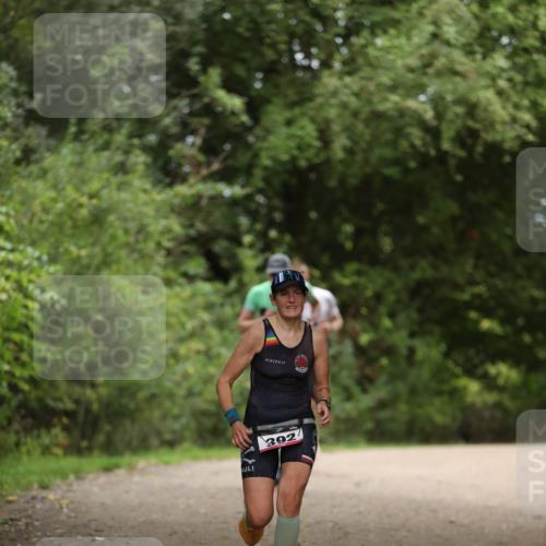30.08.2026 - Elbe Triathlon Hamburg Antke Förster http://msf.ph/oto/10098963 30.08.2026 10:49:08 Laufen 392 meine-sportfotos.de