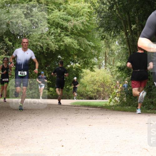 30.08.2026 - Elbe Triathlon Hamburg Antke Förster http://msf.ph/oto/10098974 30.08.2026 10:52:39 Laufen 353, 435, 571 meine-sportfotos.de