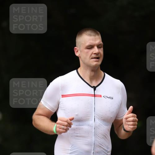 30.08.2026 - Elbe Triathlon Hamburg Antke Förster http://msf.ph/oto/10098985 30.08.2026 10:49:16 Laufen  meine-sportfotos.de