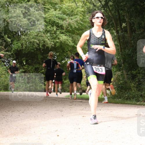 30.08.2026 - Elbe Triathlon Hamburg Antke Förster http://msf.ph/oto/10098988 30.08.2026 10:52:45 Laufen 674, 397, 353, 1085 meine-sportfotos.de