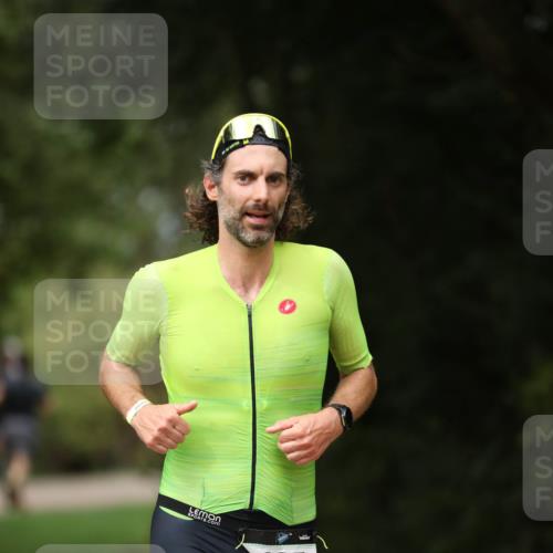 30.08.2026 - Elbe Triathlon Hamburg Antke Förster http://msf.ph/oto/10098989 30.08.2026 10:49:19 Laufen 75 meine-sportfotos.de