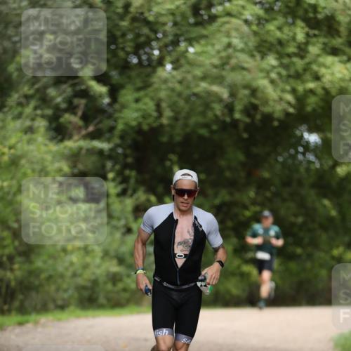 30.08.2026 - Elbe Triathlon Hamburg Antke Förster http://msf.ph/oto/10098993 30.08.2026 10:49:28 Laufen  meine-sportfotos.de