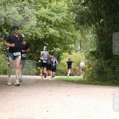 30.08.2026 - Elbe Triathlon Hamburg Antke Förster http://msf.ph/oto/10098994 30.08.2026 10:52:49 Laufen 674, 397, 1085 meine-sportfotos.de