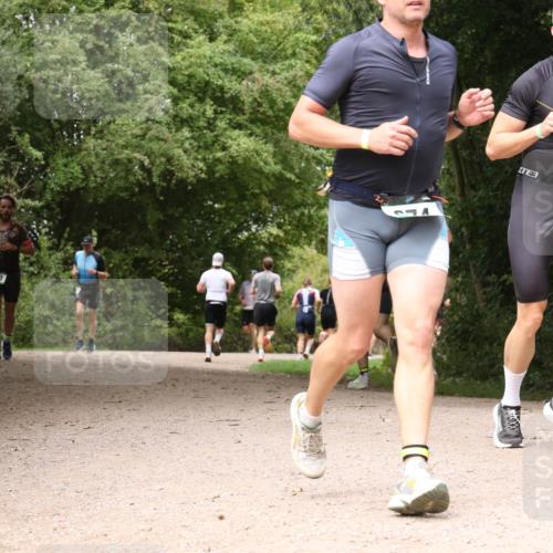 30.08.2026 - Elbe Triathlon Hamburg Antke Förster http://msf.ph/oto/10099004 30.08.2026 10:52:52 Laufen 703, 39 meine-sportfotos.de