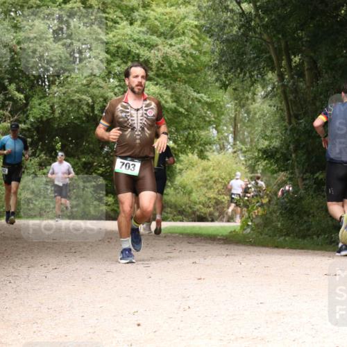 30.08.2026 - Elbe Triathlon Hamburg Antke Förster http://msf.ph/oto/10099008 30.08.2026 10:52:57 Laufen 703 meine-sportfotos.de