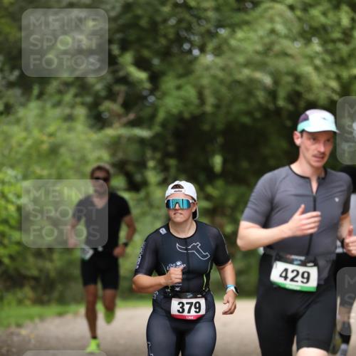 30.08.2026 - Elbe Triathlon Hamburg Antke Förster http://msf.ph/oto/10099023 30.08.2026 10:49:44 Laufen 379, 429 meine-sportfotos.de