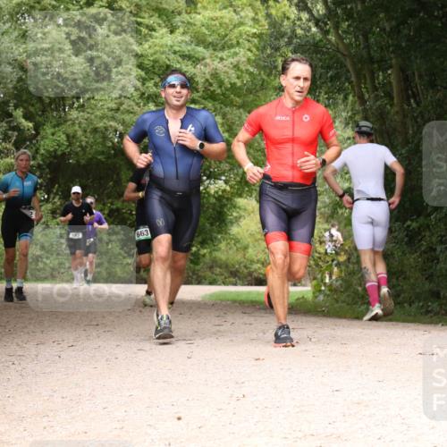 30.08.2026 - Elbe Triathlon Hamburg Antke Förster http://msf.ph/oto/10099054 30.08.2026 10:53:21 Laufen 582, 663 meine-sportfotos.de
